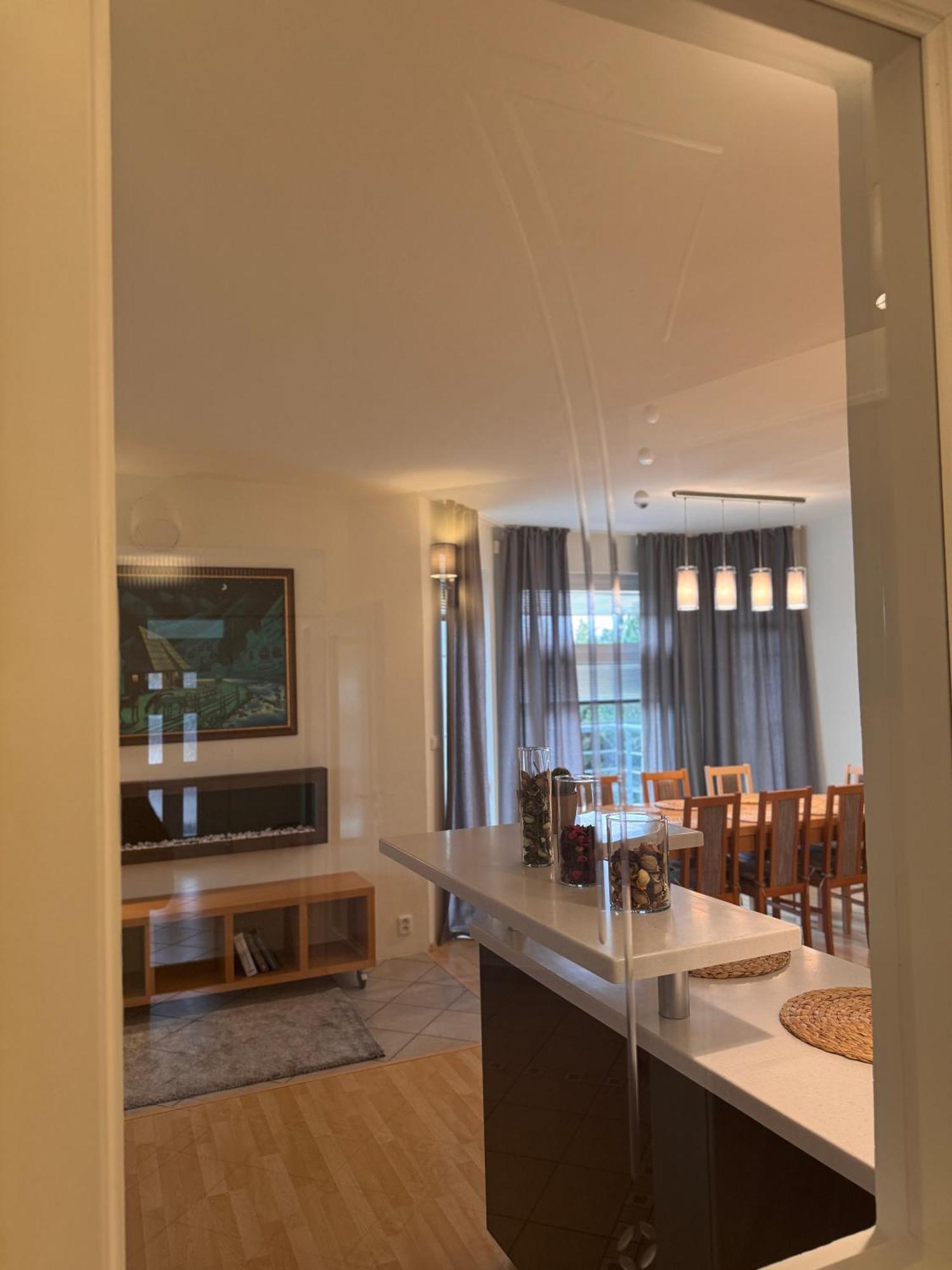 Diamondvilla, 4 Bedroom Apartment, Garden & Spa Prag Exterior foto